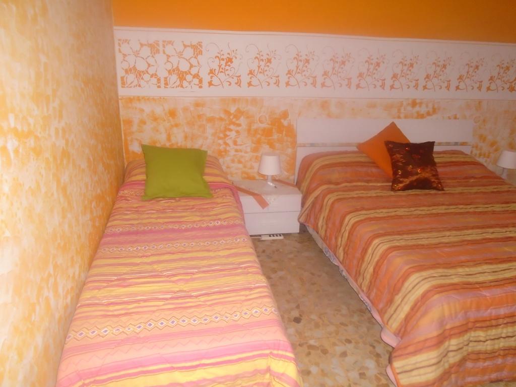 Tropical Bed&Breakfast ルッカ エクステリア 写真