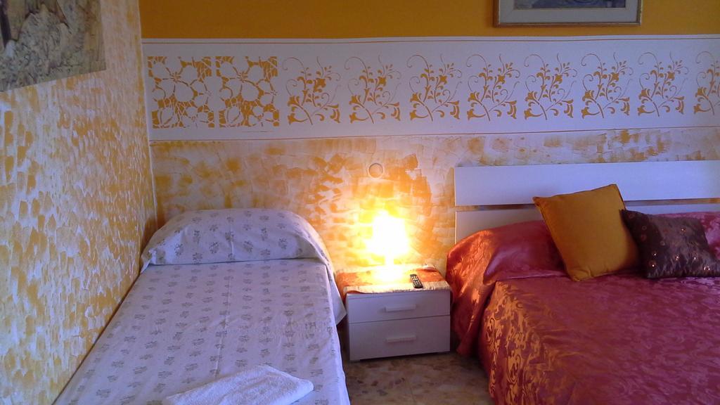 Tropical Bed&Breakfast ルッカ エクステリア 写真